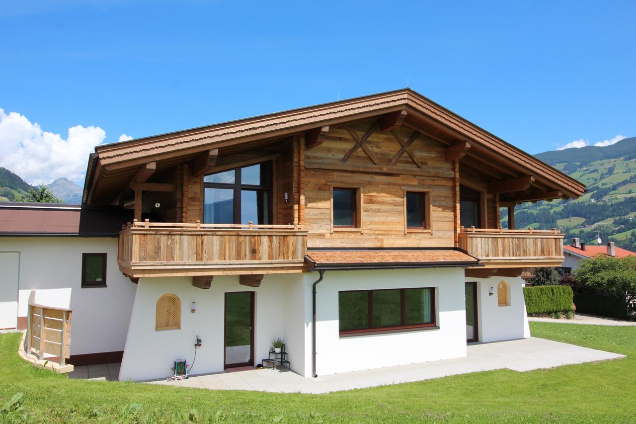 Chalet Fügen Exterior foto